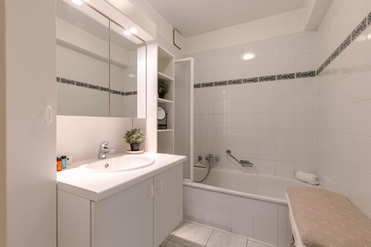 Huswell - Lovely Apartment With Lateral Sea View Middelkerke Extérieur photo